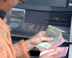 v-ukraine-budut-dorozhat-uslugi-bankomatov-aprel-2016 В Украине будут дорожать услуги банкоматов апрель 2016