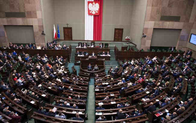 Польша одобрила новые правила трудоустройства для украинцев июнь 2017 года
