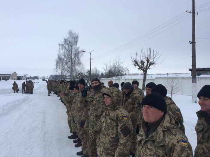 В Минобороны Украины объяснили кого будут снимать с воинского учета