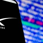 Украинцам разрешат пользоваться интернетом от Starlink