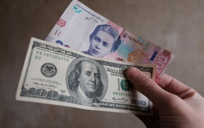 Доллар вырастет до конца года: эксперт озвучил прогноз курса