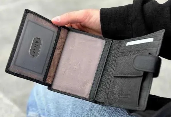 Чоловічі гаманці: стиль і практичність у деталях